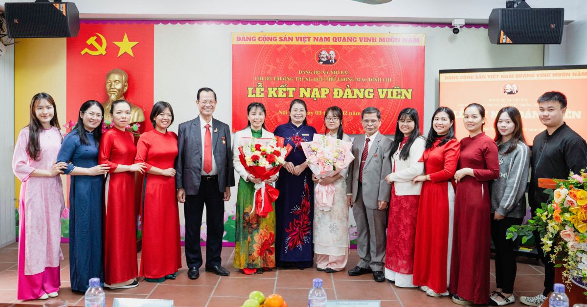 LỄ KẾT NẠP ĐẢNG VI&Ecirc;N CH&Agrave;O MỪNG NG&Agrave;Y TH&Agrave;NH LẬP ĐẢNG CỘNG SẢN VIỆT NAM