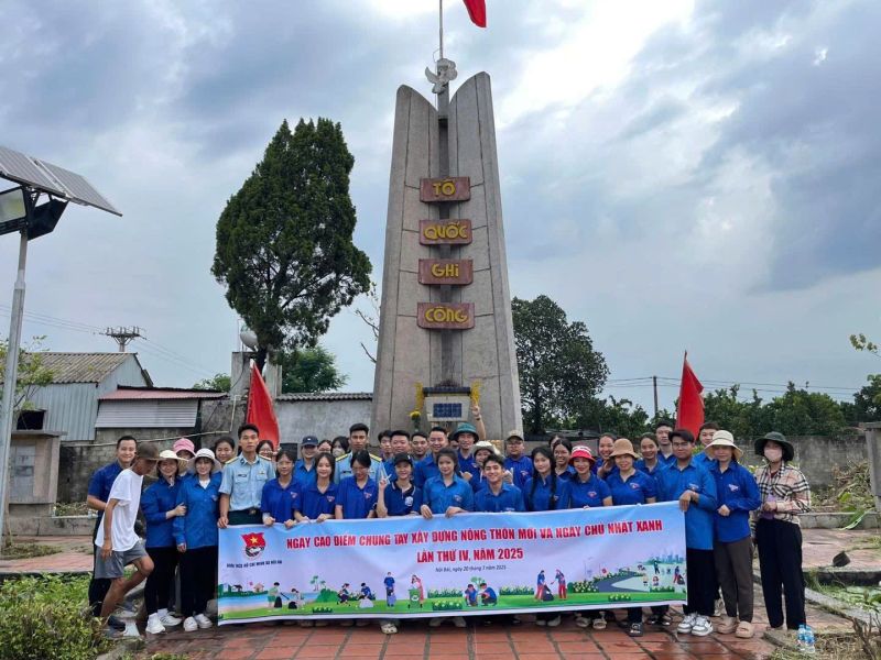 HOẠT ĐỘNG DỌN DẸP NGHĨA TRANG THANH XUÂN - CHUỖI HOẠT ĐỘNG TRI ÂN 78 NĂM NGÀY THƯƠNG BINH LIỆT SĨ (27/7/1947 - 27/7/2025)